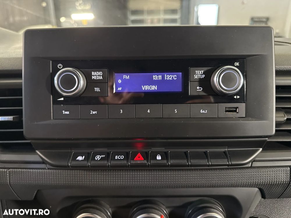 Renault Trafic - 19