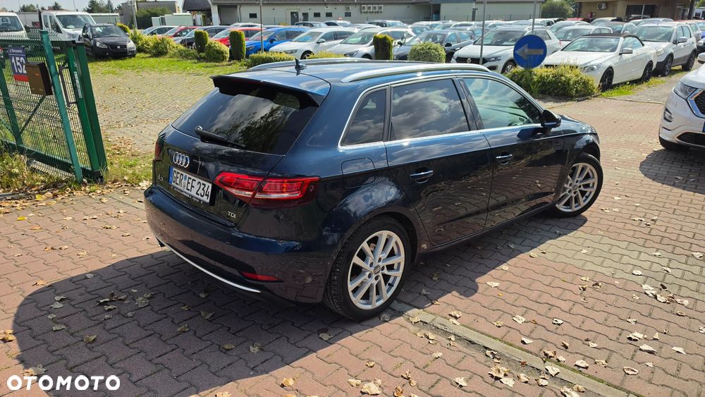 Audi A3 Sportback - 3