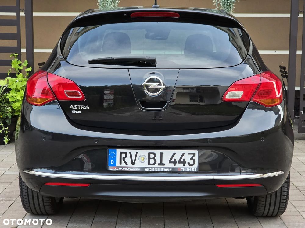 Opel Astra 1.4 Turbo Cosmo - 32