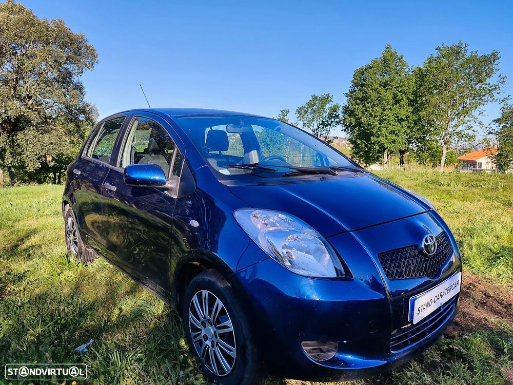 Toyota Yaris 1.4 D-4D Comfort - 4