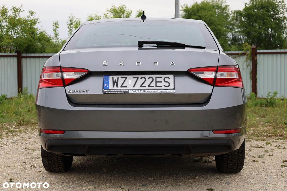 Skoda Superb 2.0 TDI SCR Active DSG - 8