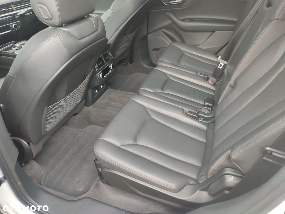 Audi Q7 - 12