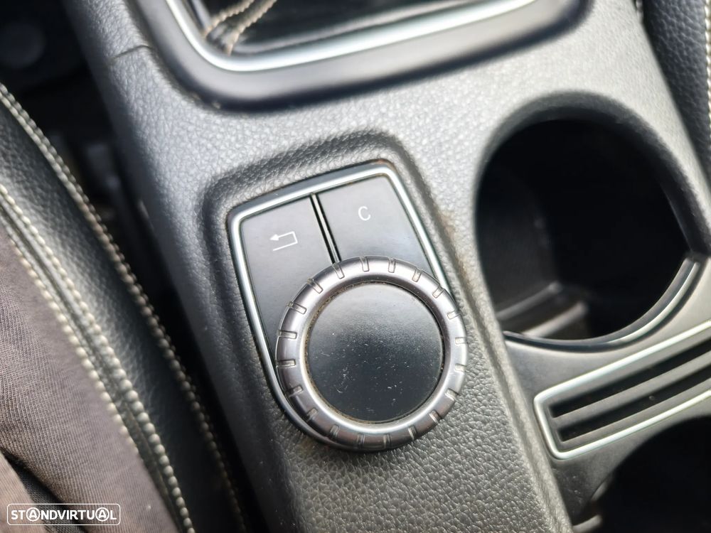 Mercedes-Benz GLA 200 (CDI) d Urban - 30