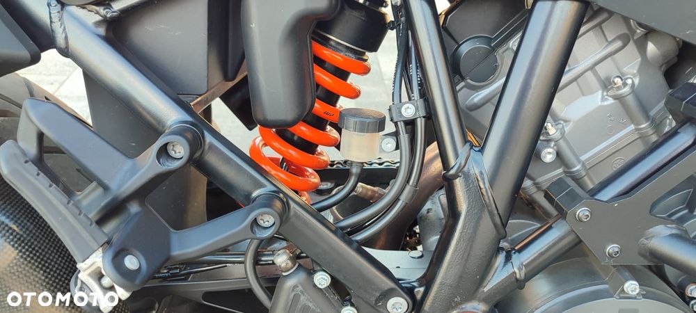 KTM Adventure - 15