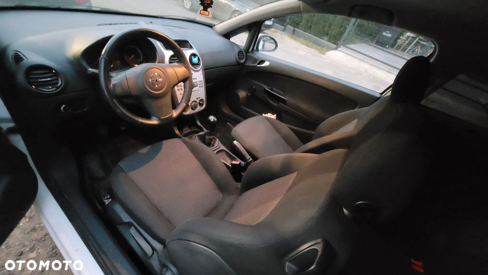Opel Corsa - 6
