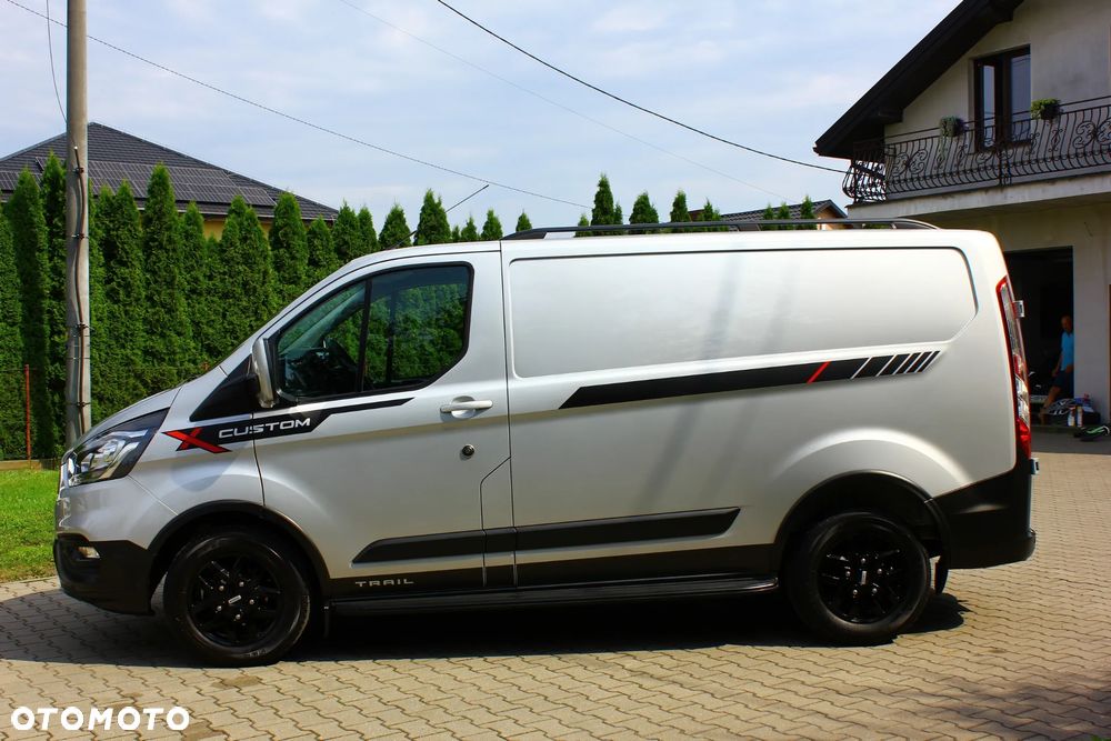 Ford TRANSIT CUSTOM TRAIL 2.0 TDCI 131KM 3 OSOBOWY NAVIGACJA KAMERA FELGI FULL OPCJA STAN PERFEKT FV23% - 19