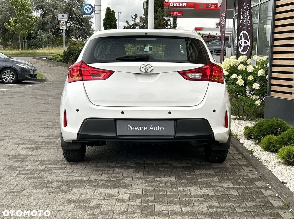 Toyota Auris 1.33 VVT-i Active - 4