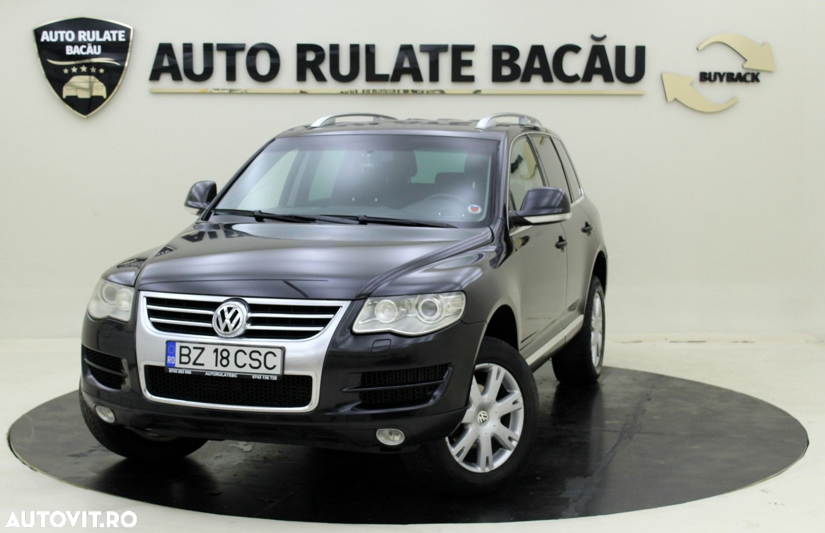 Volkswagen Touareg - 2