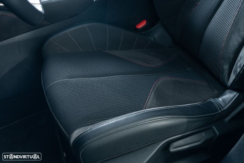 DS DS4 1.2 PureTech Performance Line EAT8 - 6