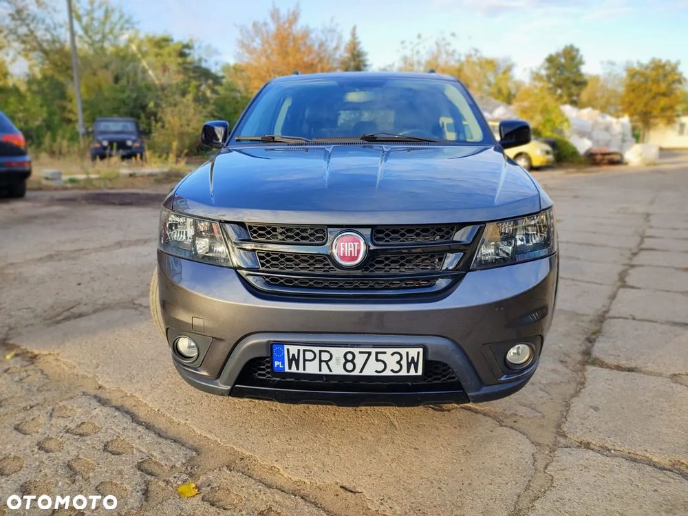 Fiat Freemont 2.0 Multijet Black Code AWD - 3