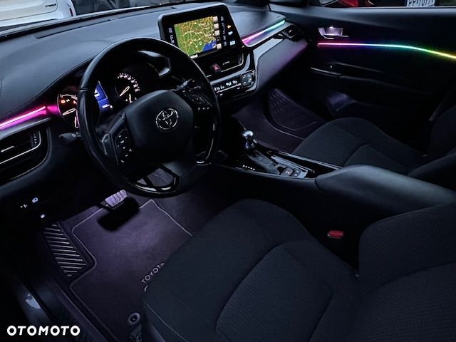 Toyota C-HR Lounge - 10