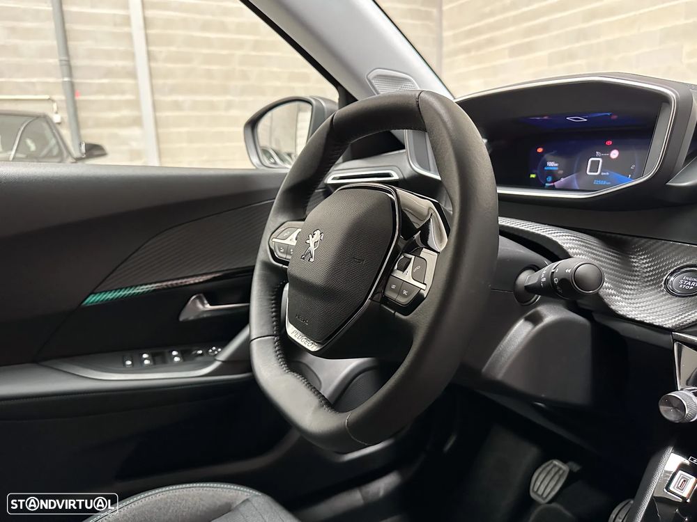 Peugeot 2008 PureTech 100 Stop&Start Allure Pack - 43