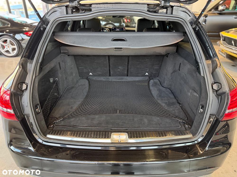 Mercedes-Benz Klasa C 200 d 9G-TRONIC AMG Line - 25