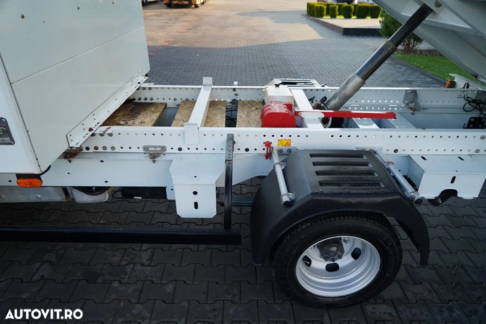 Renault MASTER / BASCULATOR SPATE / 3 LOCURI / DOUĂ TRANSMISII / MANUALĂ / IMPORTATĂ / - 10