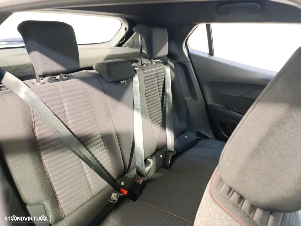 Peugeot 2008 1.5 BlueHDi Active Pack EAT8 - 8