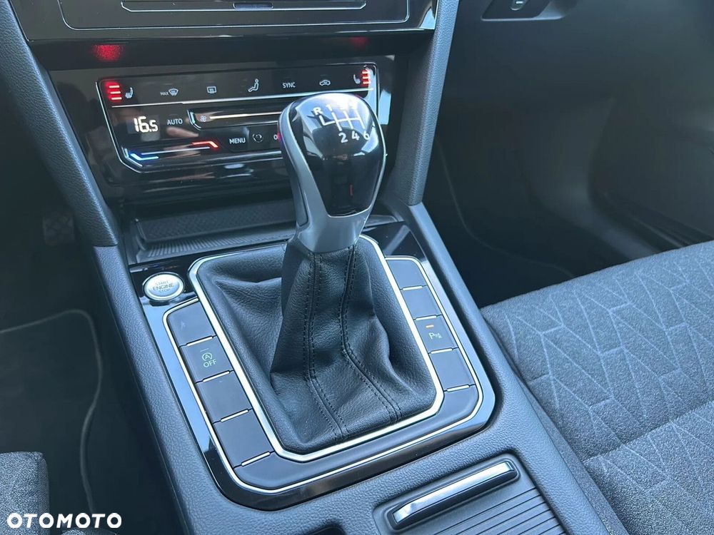 Volkswagen Passat Variant 1.5 TSI EVO Business - 26