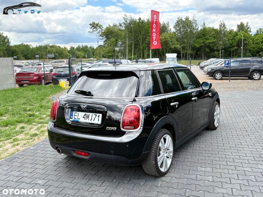 MINI Cooper 60 Years Chili - 17