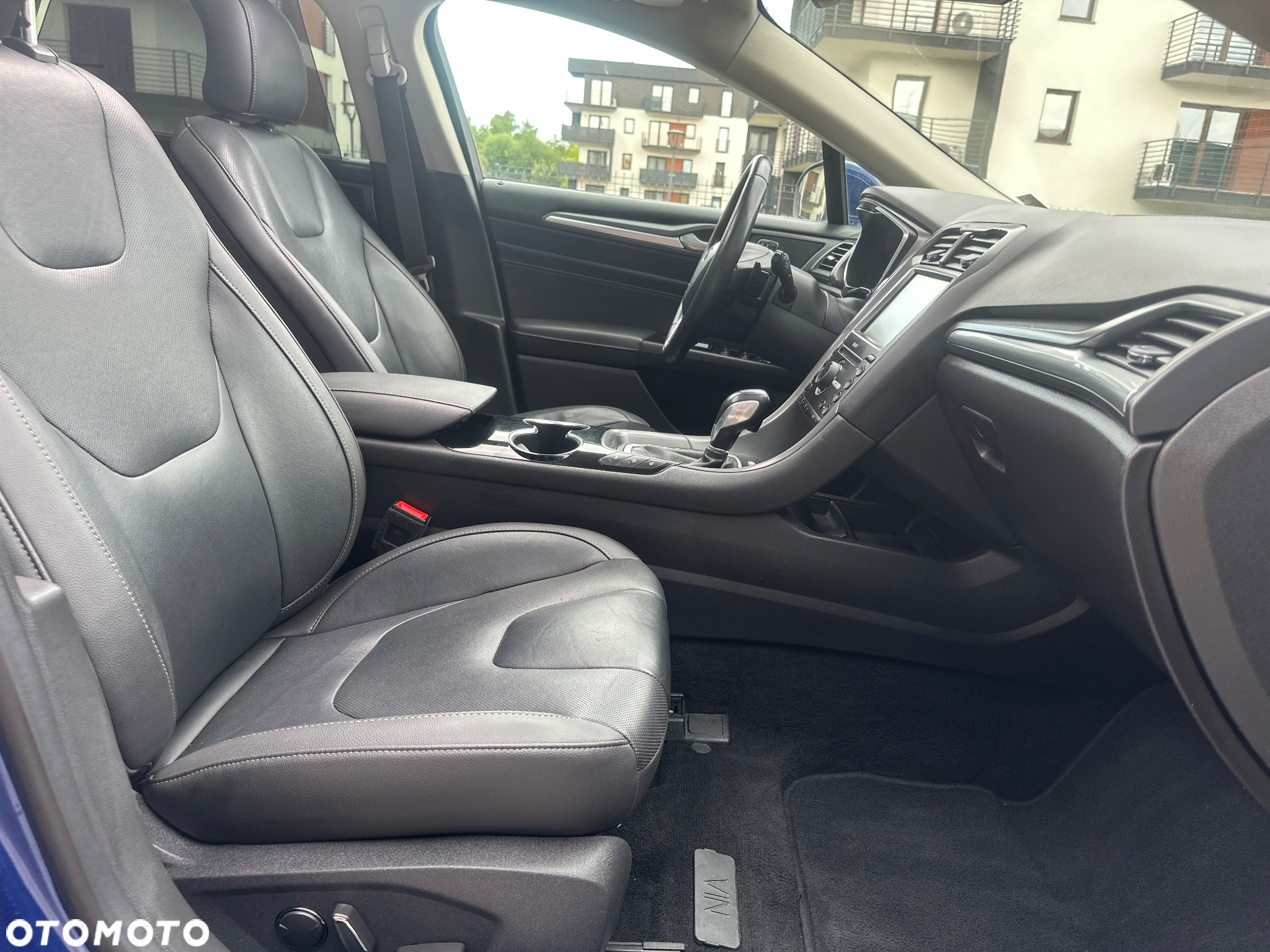 Ford Mondeo 2.0 TDCi Bi-Turbo PowerShift-Aut Titanium - 36