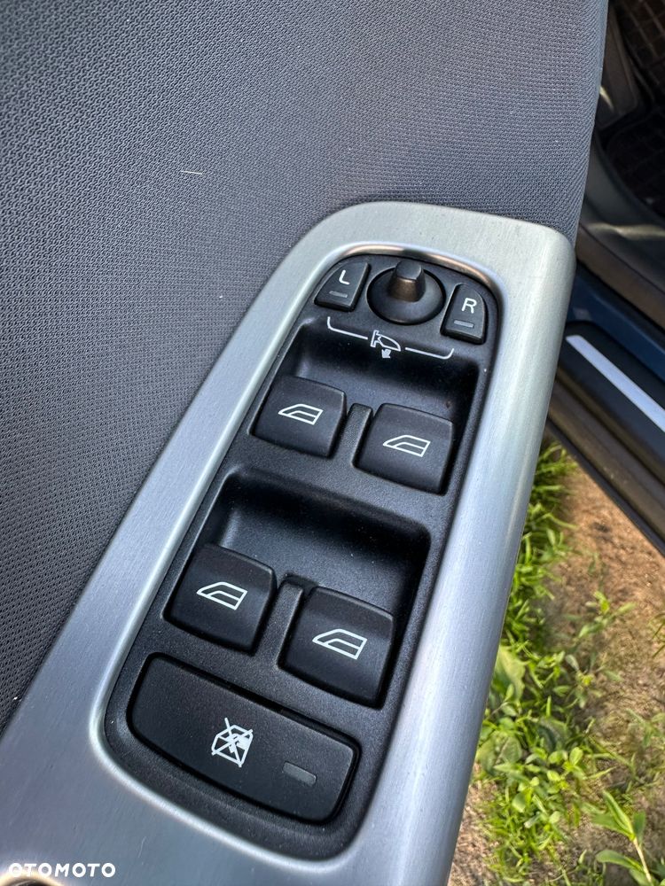 Volvo V50 2.4i Momentum - 32
