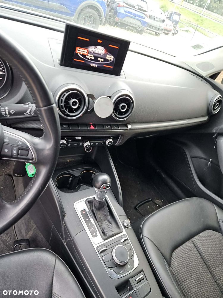 Audi A3 Sportback 2.0 TDI (clean diesel) S tronic Attraction - 4
