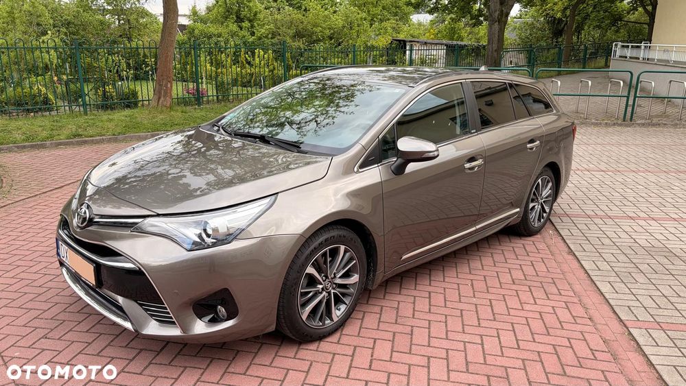Toyota Avensis 1.8 Selection MS - 14