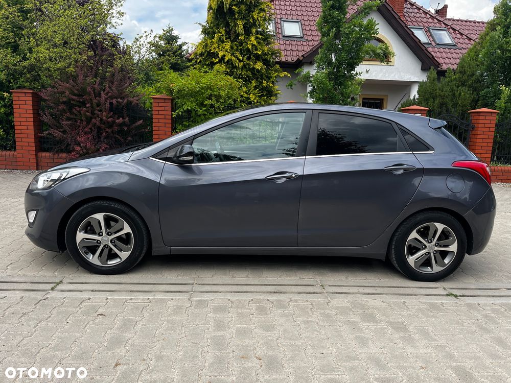 Hyundai i30 blue 1.6 CRDi YES Gold - 19