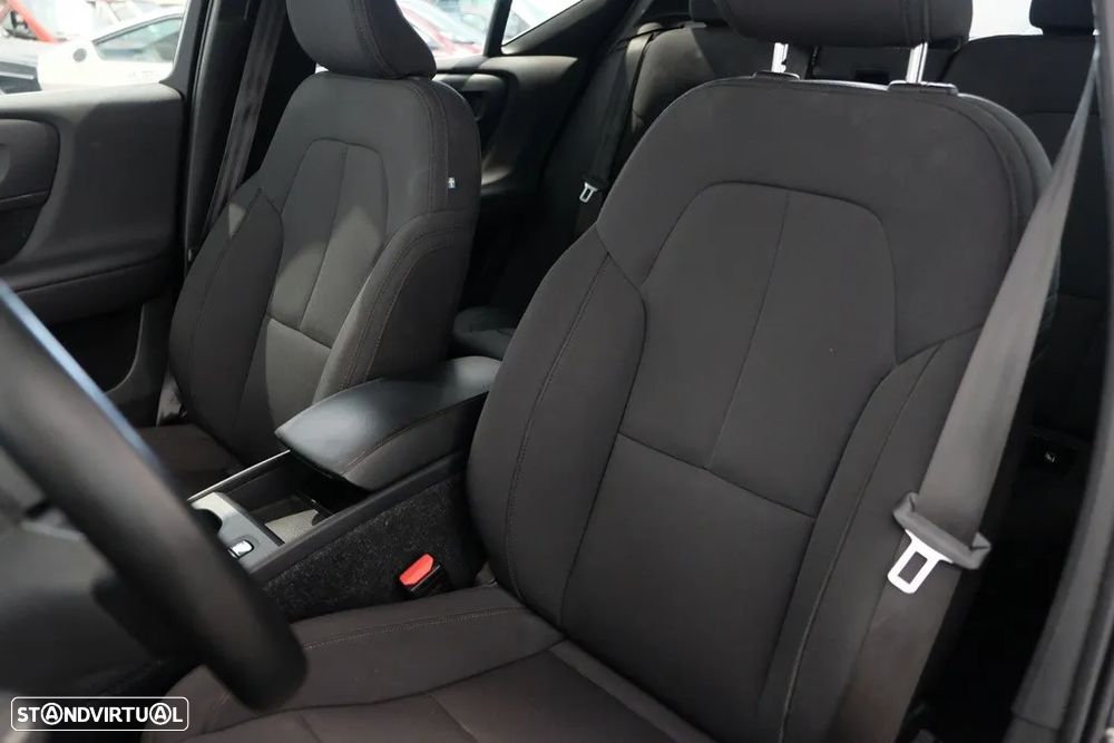 Volvo XC 40 1.5 T5 PHEV Momentum Plus - 11
