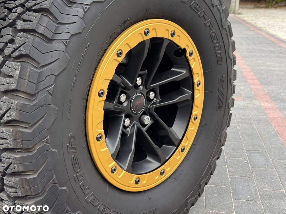 Jeep Wrangler - 12