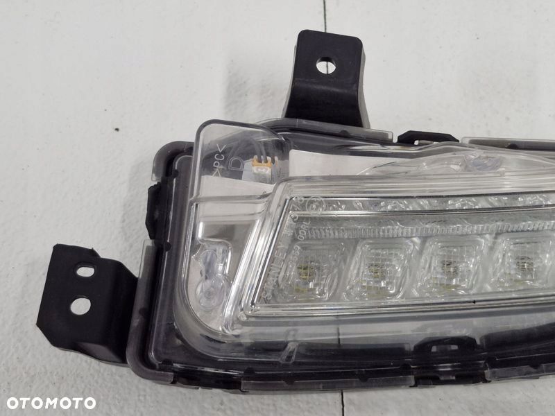 SUZUKI VITARA III 3 LAMPA HALOGEN DRL DO JAZDY DZIENNEJ LED PRAWY PRZÓD - 8