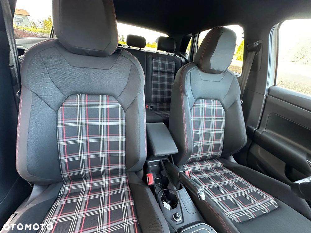 Volkswagen Polo 2.0 TSI DSG GTI - 15