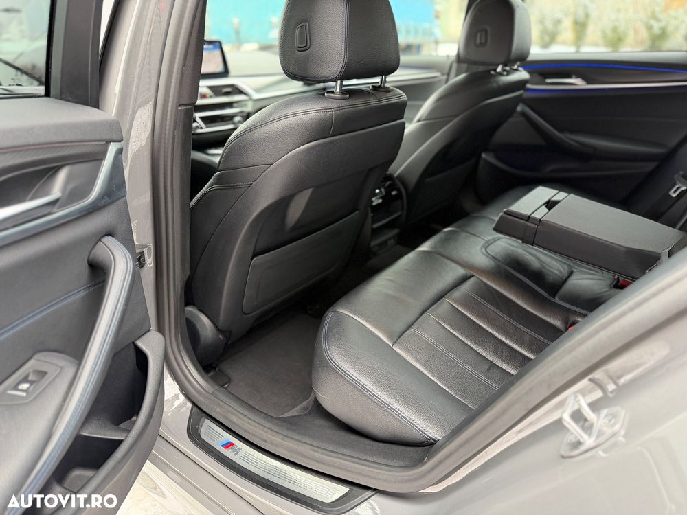 BMW Seria 5 520d Aut. M Sport Edition - 32