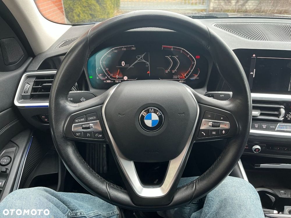 BMW Seria 3 330i - 15
