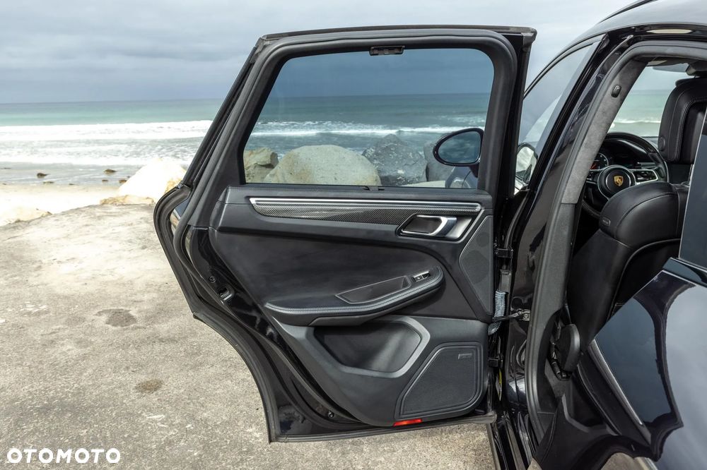 Porsche Macan - 17