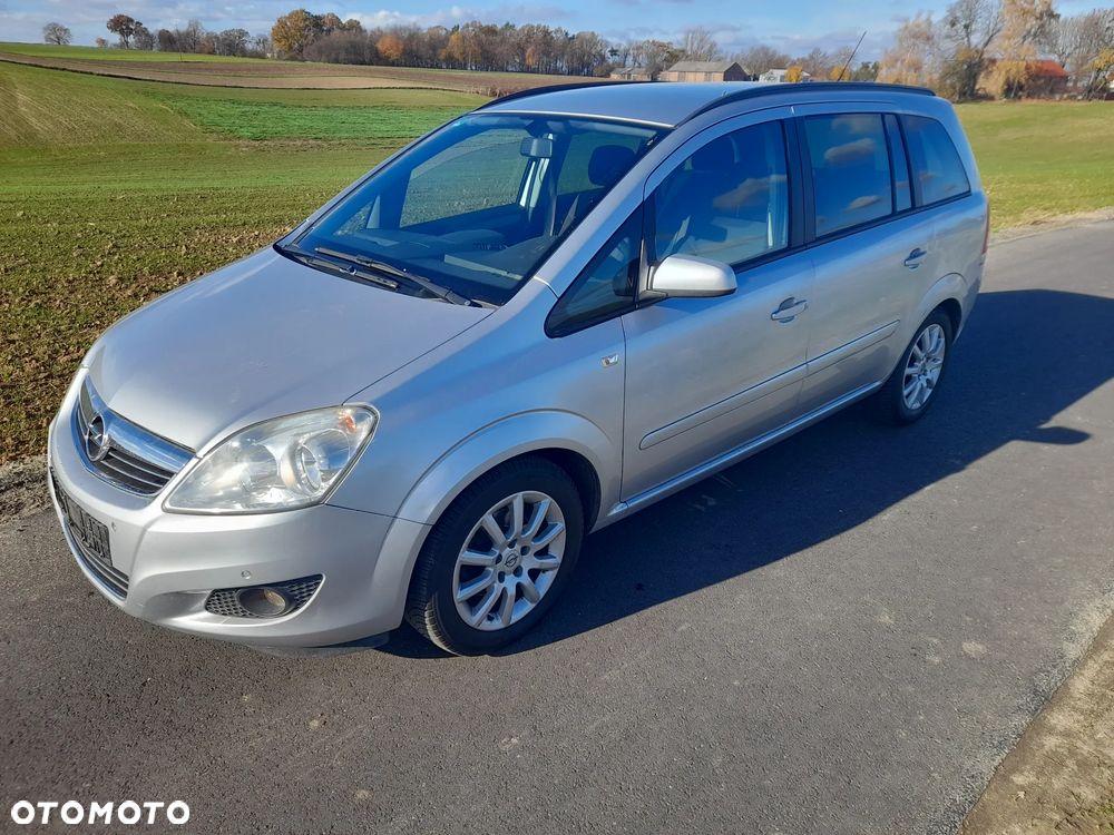 Opel Zafira - 11