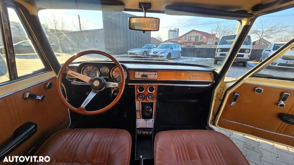 Alfa Romeo Spider - 10