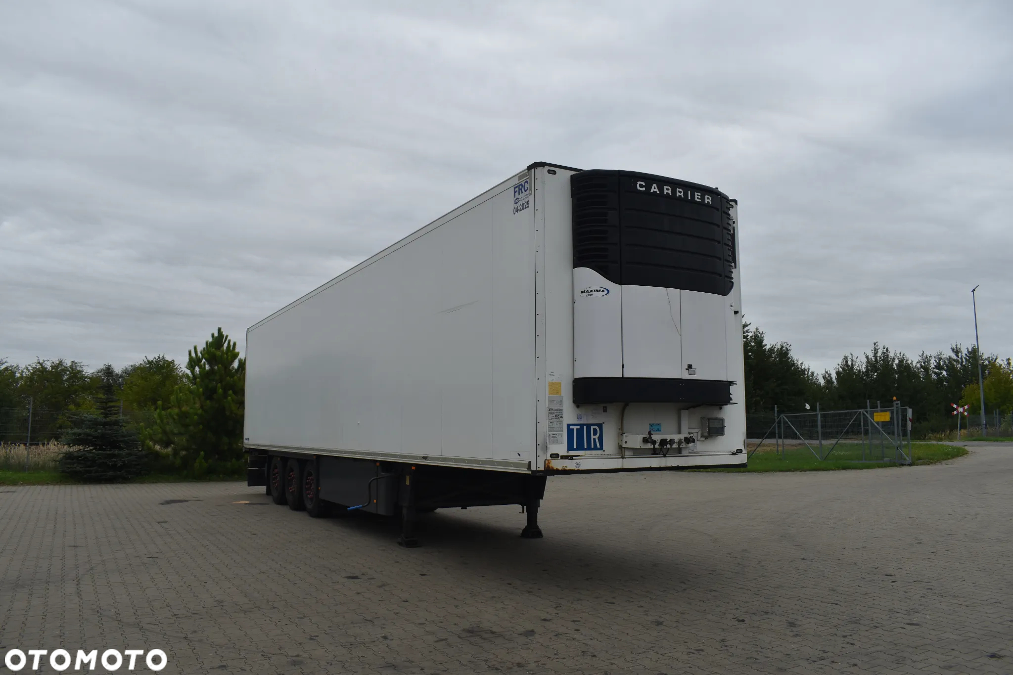 Schmitz Cargobull SKO 24 - 10