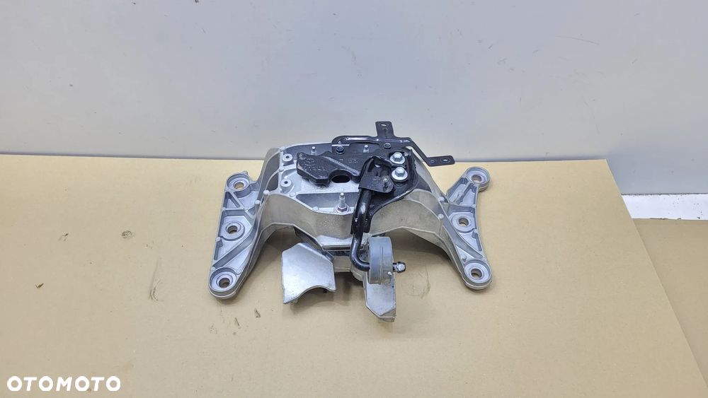 MAZDA CX-60 CX60 ŁAPA PODUSZKA WSPORNIK SKRZYNI BIEGÓW KR9P39381 - 2