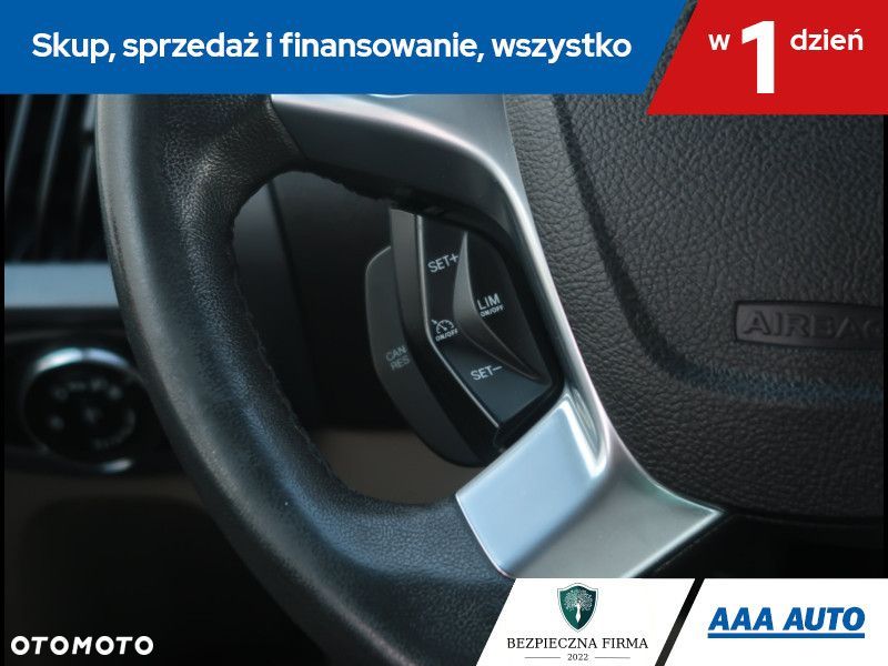 Ford Tourneo Custom - 17