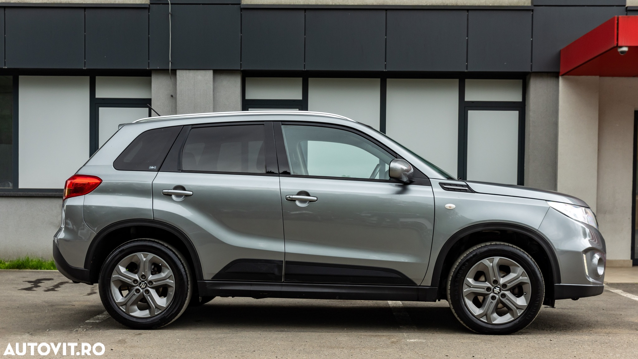Suzuki Vitara 1.6 DDIS (4x4) Allgrip Comfort+ - 9