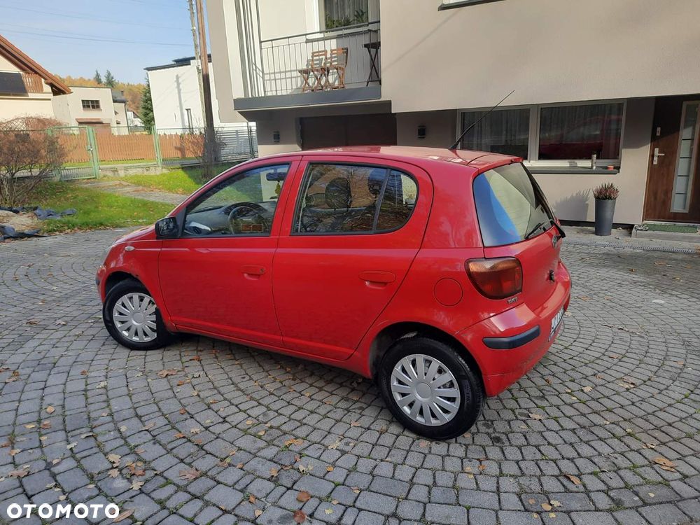 Toyota Yaris 1.0 Base - 3