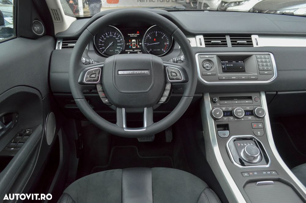 Land Rover Range Rover Evoque - 28