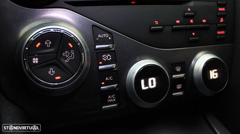 Citroën DS5 e-HDi 115 EGS6 SoChic - 16