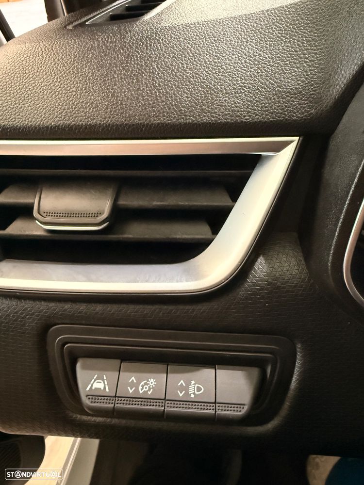 Renault Clio 1.6 E-Tech Intens - 4