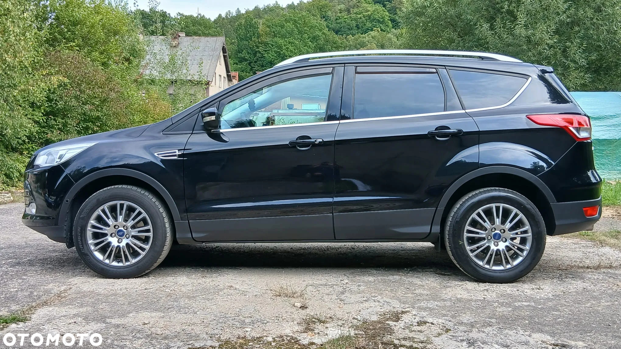 Ford Kuga 2.0 TDCi 2x4 Titanium - 6