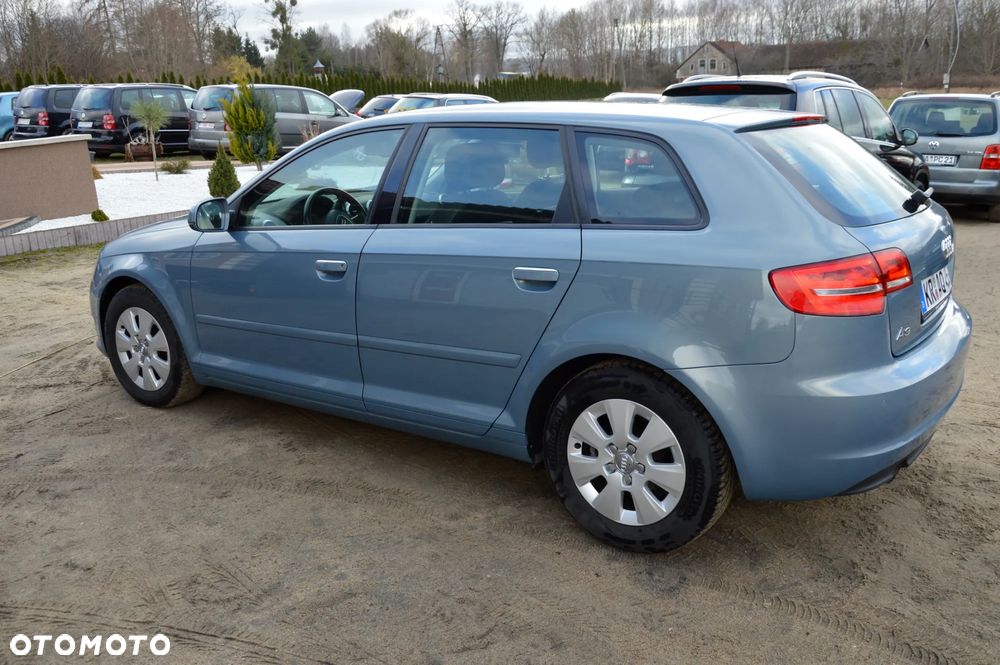 Audi A3 Sportback 1.6 TDI Attraction - 23
