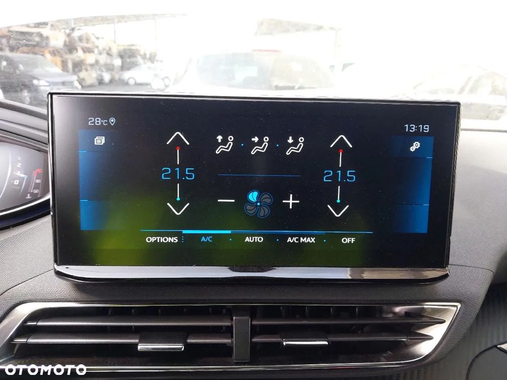 Peugeot 5008 - 13