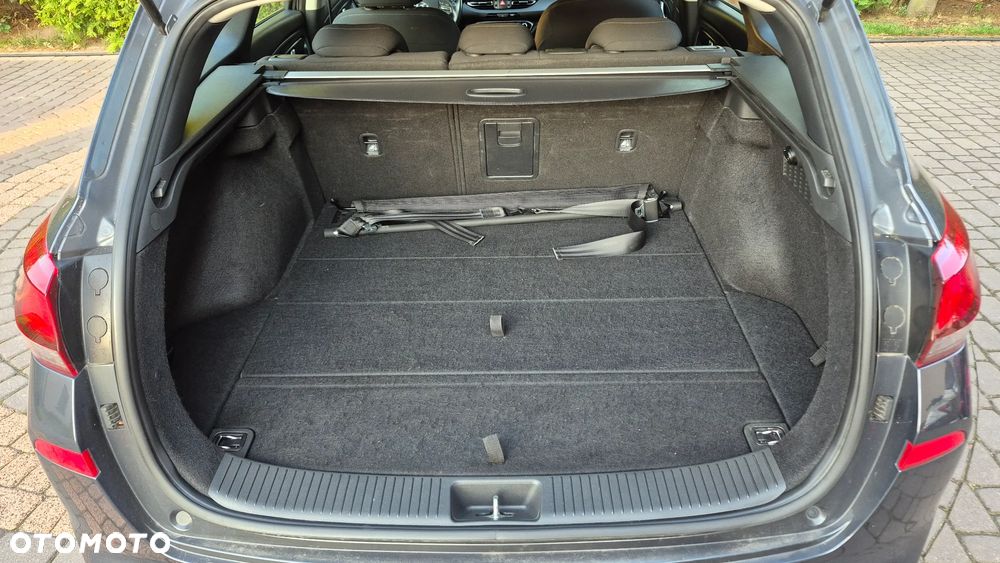 Hyundai i30 1.6 CRDI 48V-Hybrid DCT EDITION 30+ - 33