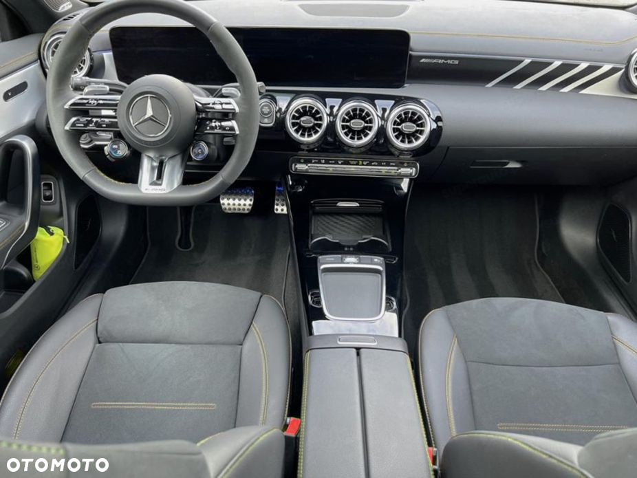 Mercedes-Benz CLA AMG 45 S 4-Matic 8G-DCT - 7