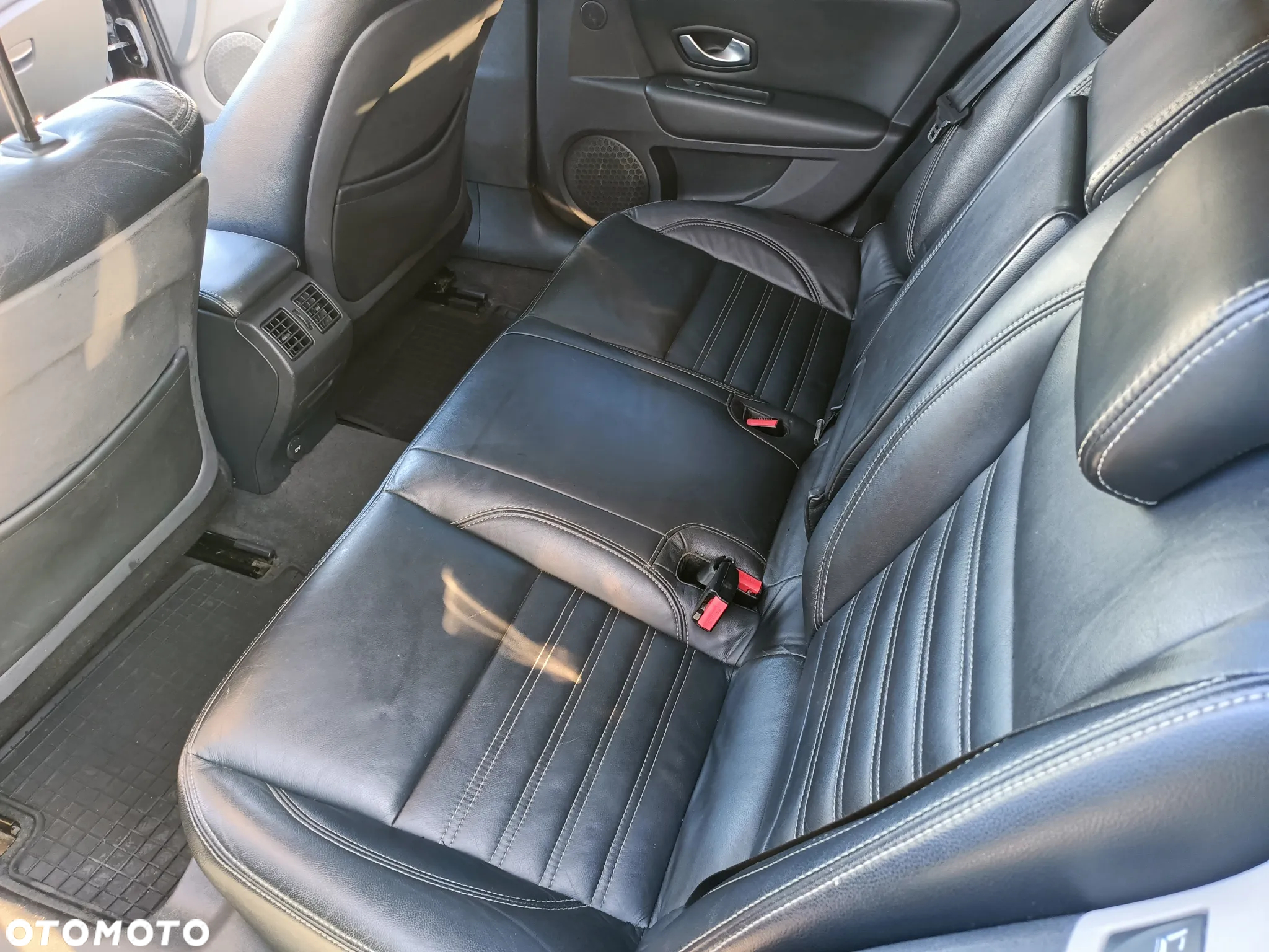Renault Laguna dCi 110 FAP Dynamique - 10