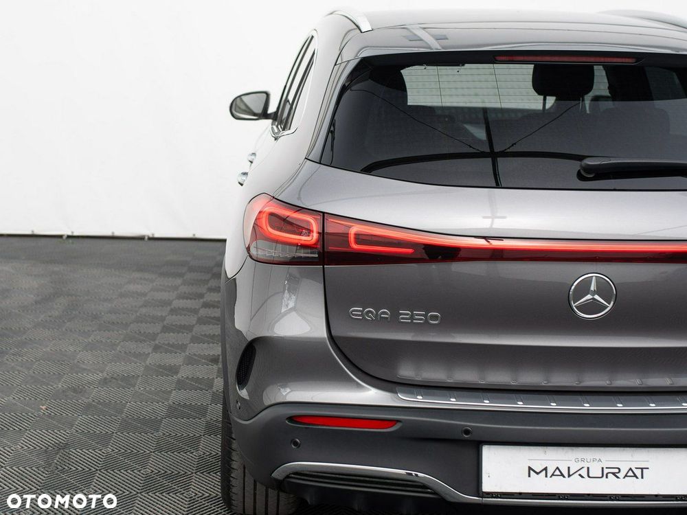 Mercedes-Benz EQA 250 66.5kWh AMG Line - 12